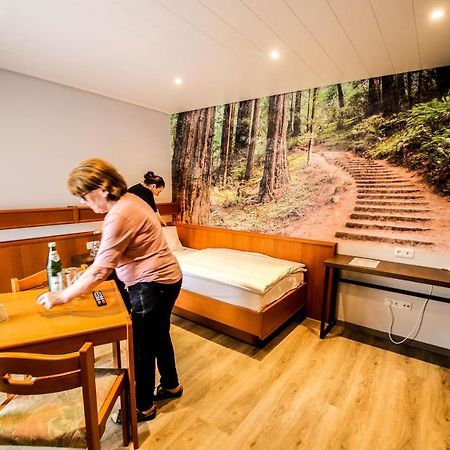 Landhotel Am Wenzelbach Pruem Ngoại thất bức ảnh