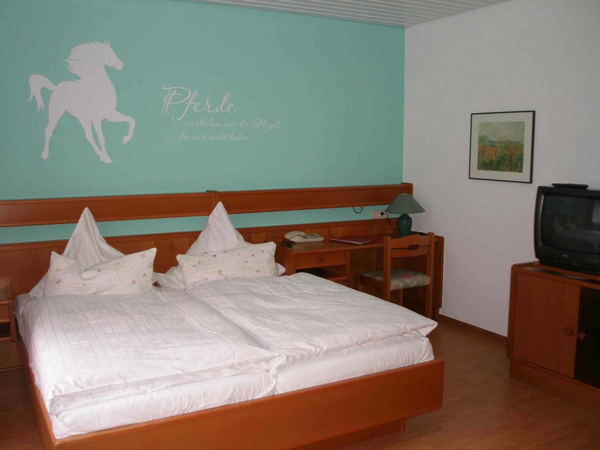 Landhotel Am Wenzelbach Pruem Ngoại thất bức ảnh