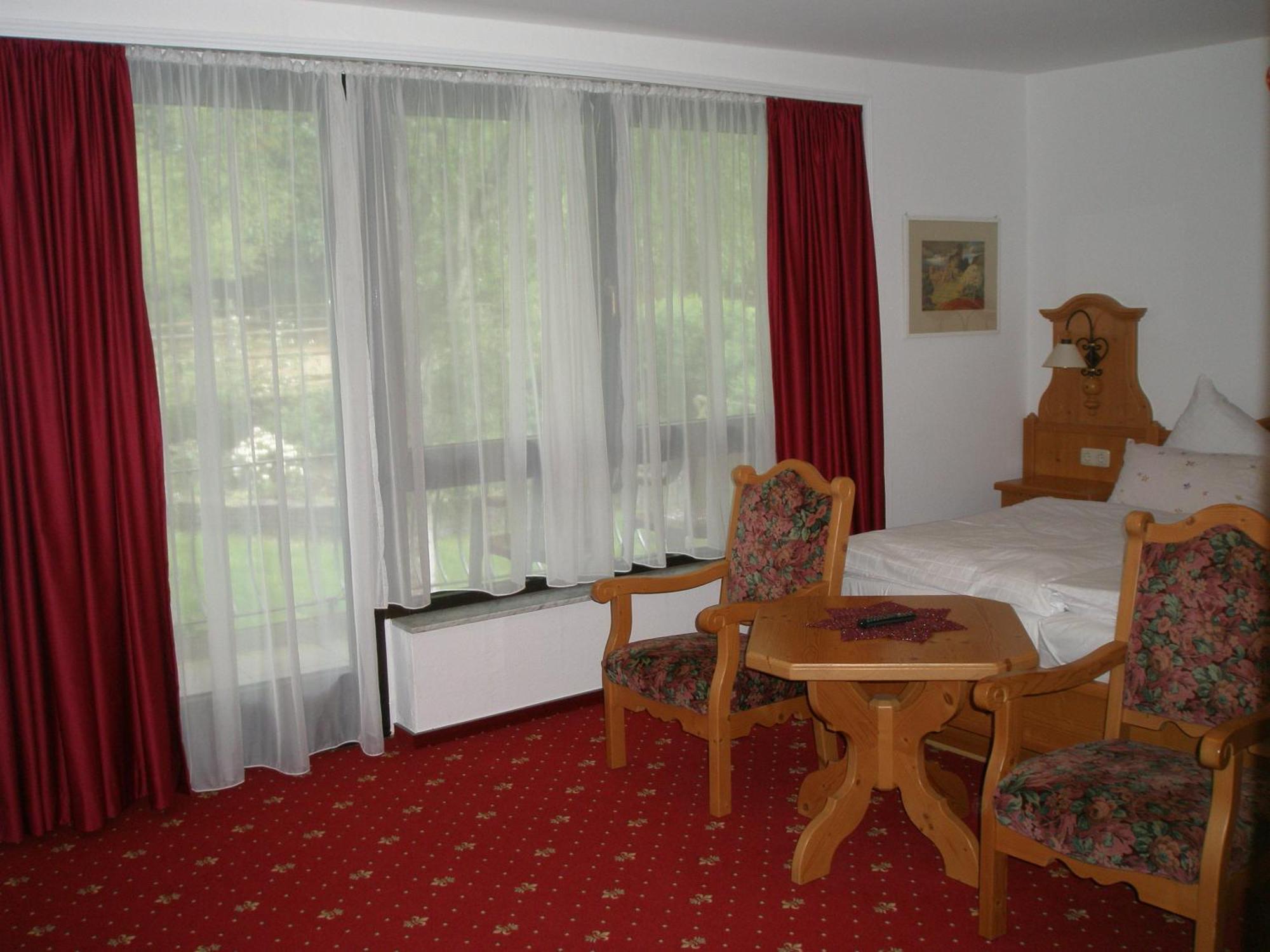 Landhotel Am Wenzelbach Pruem Ngoại thất bức ảnh