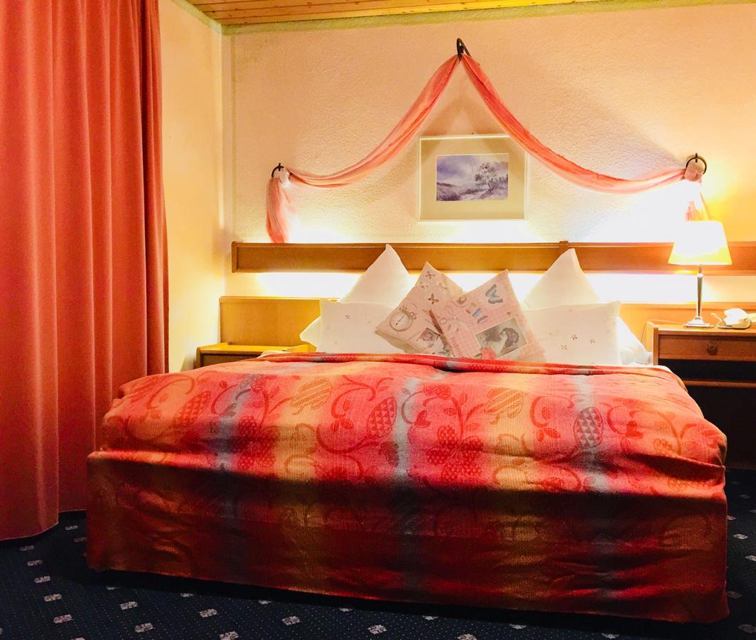 Landhotel Am Wenzelbach Pruem Ngoại thất bức ảnh