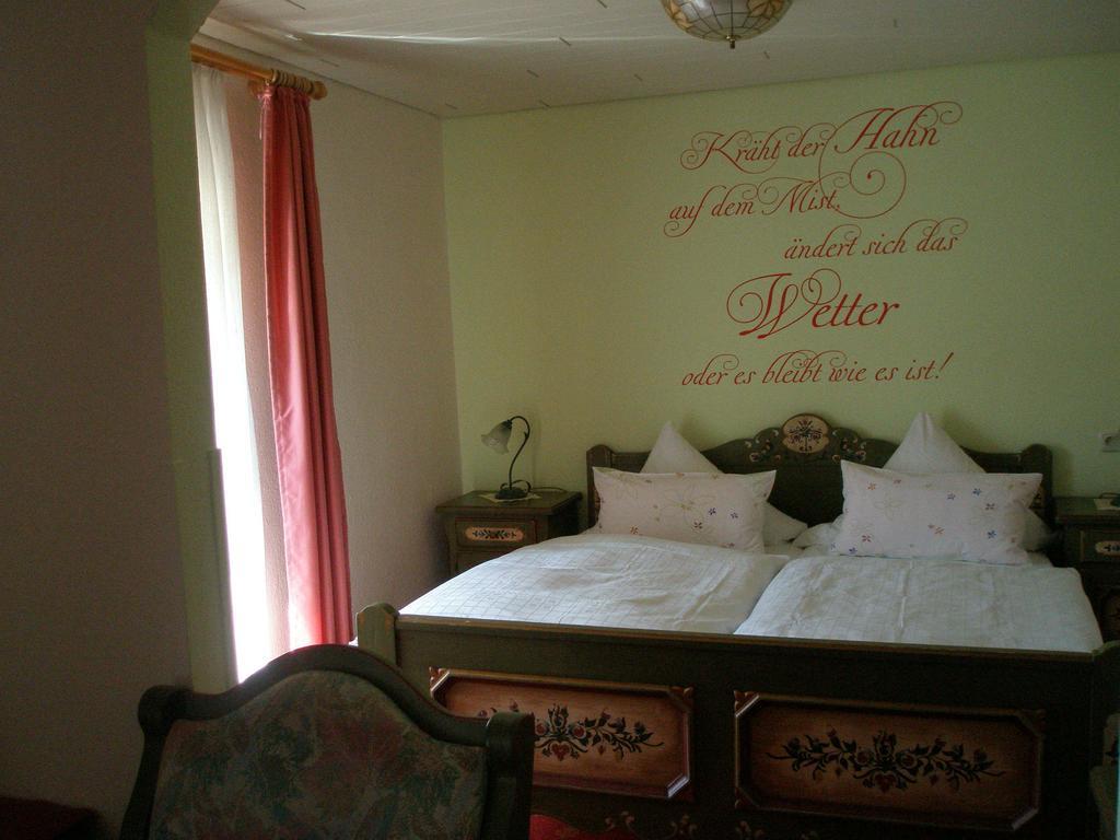Landhotel Am Wenzelbach Pruem Phòng bức ảnh