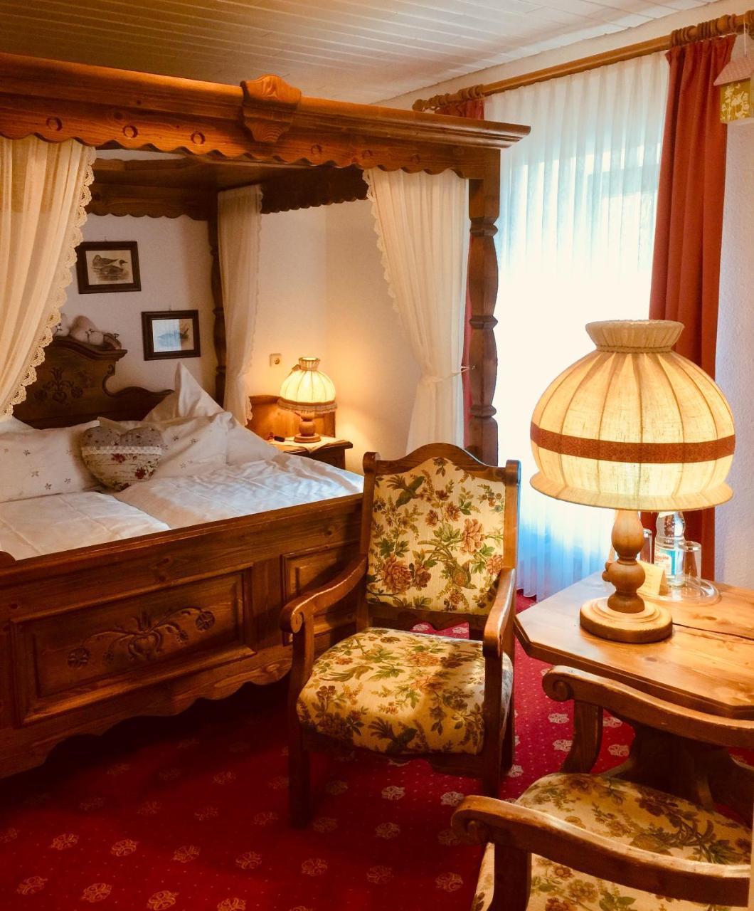 Landhotel Am Wenzelbach Pruem Ngoại thất bức ảnh